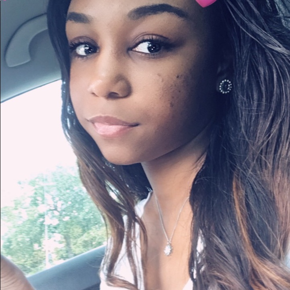 Meet your Posher, Kaleia
